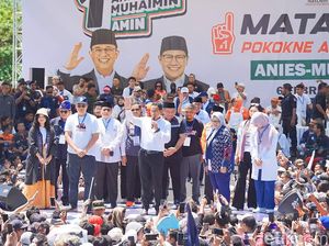 Kampanye di NTB, Anies Minta Pendukung Lawan Pengganggu Arus Perubahan Kampanye di NTB, Anies Minta Pendukung Lawan Pengganggu Arus Perubahan