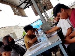 Viral Caleg di Medan Diduga Bagi-bagi Uang, Bawaslu Telusuri
