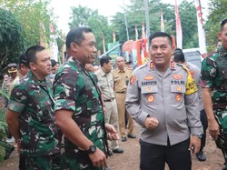 Hadiri Manunggal Air Bersih, Kapolda Metro Tanam Pohon Bareng TNI AD