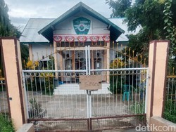 Warga Segel Kantor Desa gegara Sekretaris Tilap ADD