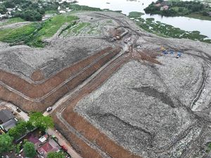 Camat Sebut MP Makassar Bayar Retribusi Sampah Rp 1,5 Juta ke Pengelola TPA Camat Sebut MP Makassar Bayar Retribusi Sampah Rp 1,5 Juta ke Pengelola TPA