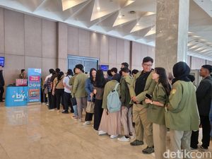 Begini Antusiasme Mahasiswa Surabaya di #DemiIndonesia Cerdas Memilih Begini Antusiasme Mahasiswa Surabaya di #DemiIndonesia Cerdas Memilih