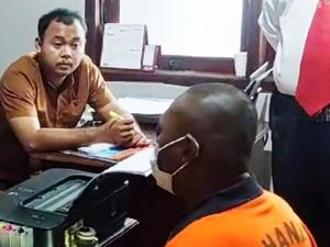 Demi Anak Jadi Polisi, Ibu di Magetan Tertipu Pria Lulusan SD Rp 200 Juta Demi Anak Jadi Polisi, Ibu di Magetan Tertipu Pria Lulusan SD Rp 200 Juta