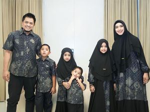 Tekad Oki Setiana Dewi Tetap Dakwah Meski Sudah Pindah ke Mesir Tekad Oki Setiana Dewi Tetap Dakwah Meski Sudah Pindah ke Mesir