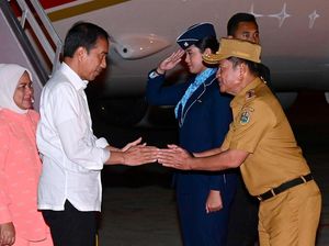 Presiden Jokowi Tiba di Sumut, Disambut Pj Gubsu Hassanudin Presiden Jokowi Tiba di Sumut, Disambut Pj Gubsu Hassanudin