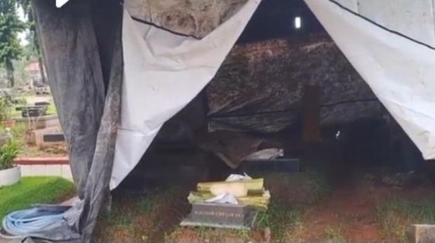 Proses Eksumasi Makam Dante Anak Tamara Tyasmara dan Angger Dimas