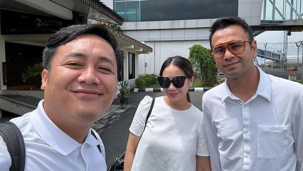 Kebersamaan Raffi Ahmad dan Nagita Slavina dengan sang manajer, Prio.