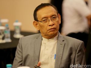 Kata Rektor Unair Soal Kemenkes Akan Datangkan Dokter Asing ke Tanah Air Kata Rektor Unair Soal Kemenkes Akan Datangkan Dokter Asing ke Tanah Air