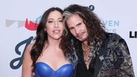 Foto: Steven Tyler Mesra di Pesta Grammy dengan Pacar Lebih Muda 39 Tahun