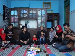 Napak Tilas Kosan Ayahnya Semasa Sekolah, Alam Ganjar: Nyaman Ada di Sini