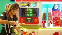 Momen Ayu Ting Ting Minum Kopi Pertamina hingga Cicip Food Truck
