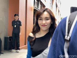 Ayu Ting Ting Ucap Bismillah Ditanya soal Rencana Pernikahan Ayu Ting Ting Ucap Bismillah Ditanya soal Rencana Pernikahan