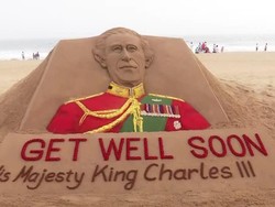 Patung Pasir Persembahan Seniman India untuk Doakan Kesembuhan Raja Charles