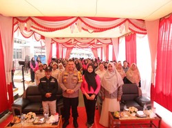Bhayangkari Ajak Ratusan Wanita Deteksi Dini Kanker Serviks-Payudara di Dumai