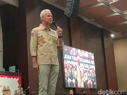 Ganjar soal Jokowi Tak Akan Kampanye: Tak Boleh Isuk Tempe Sore Dele
