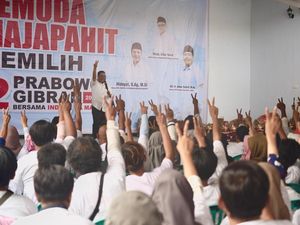 Pemuda Majapahit Deklarasi Dukung Prabowo-Gibran, Gus Sadad Beri Pesan Ini Pemuda Majapahit Deklarasi Dukung Prabowo-Gibran, Gus Sadad Beri Pesan Ini