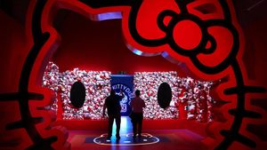 Hello Kitty Rayakan Ulang Tahun Ke-50!