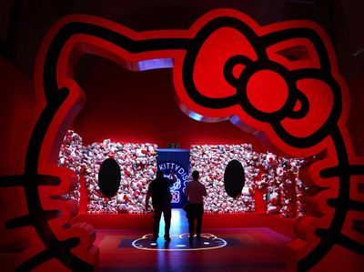 Hello Kitty Rayakan Ulang Tahun Ke-50!