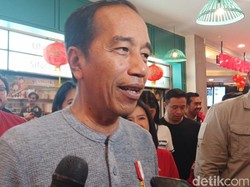 Jokowi soal Dugaan Curang Surat Suara Tercoblos di Malaysia: Tanya KPU