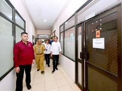 Jokowi Akan Rehab Total dan Tambah Kapasitas RSUD Kumpulan Pane Sumut