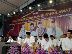 Gelar KBBS, Bupati Sri Mulyani: Warga Klaten Cinta Berzikir & Berselawat