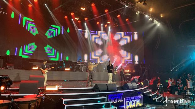 Maliq & D'Essentials