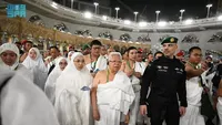 Potret Wapres Tunaikan Umrah di Sela Lawatan ke Abu Dhabi-Saudi