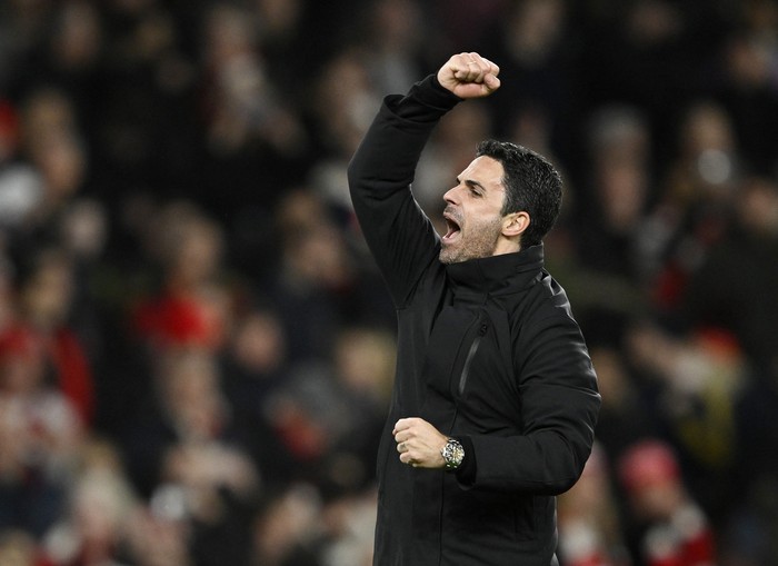Soccer Football - Premier League - Arsenal v Liverpool - Emirates Stadium, London, Britain - February 4, 2024 Arsenal manager Mikel Arteta celebrates after the match REUTERS/Tony Obrien NO USE WITH UNAUTHORIZED AUDIO, VIDEO, DATA, FIXTURE LISTS, CLUB/LEAGUE LOGOS OR LIVE SERVICES. ONLINE IN-MATCH USE LIMITED TO 45 IMAGES, NO VIDEO EMULATION. NO USE IN BETTING, GAMES OR SINGLE CLUB/LEAGUE/PLAYER PUBLICATIONS.