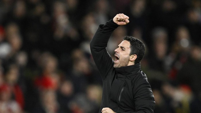 Soccer Football - Premier League - Arsenal v Liverpool - Emirates Stadium, London, Britain - February 4, 2024 Arsenal manager Mikel Arteta celebrates after the match REUTERS/Tony Obrien NO USE WITH UNAUTHORIZED AUDIO, VIDEO, DATA, FIXTURE LISTS, CLUB/LEAGUE LOGOS OR LIVE SERVICES. ONLINE IN-MATCH USE LIMITED TO 45 IMAGES, NO VIDEO EMULATION. NO USE IN BETTING, GAMES OR SINGLE CLUB/LEAGUE/PLAYER PUBLICATIONS.