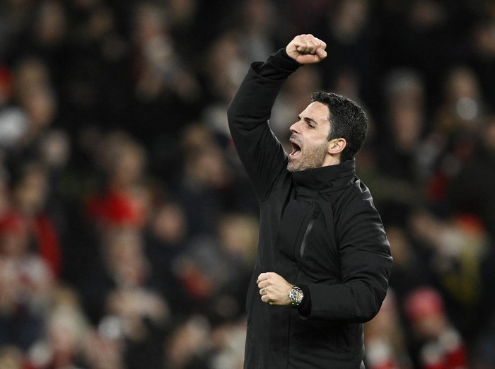 Soccer Football - Premier League - Arsenal v Liverpool - Emirates Stadium, London, Britain - February 4, 2024 Arsenal manager Mikel Arteta celebrates after the match REUTERS/Tony Obrien NO USE WITH UNAUTHORIZED AUDIO, VIDEO, DATA, FIXTURE LISTS, CLUB/LEAGUE LOGOS OR 'LIVE' SERVICES. ONLINE IN-MATCH USE LIMITED TO 45 IMAGES, NO VIDEO EMULATION. NO USE IN BETTING, GAMES OR SINGLE CLUB/LEAGUE/PLAYER PUBLICATIONS.