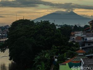 Kisah Lima Pelajar Tersesat di Gunung Salak Kisah Lima Pelajar Tersesat di Gunung Salak