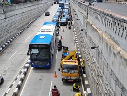 Penampakan Macet Parah di Mampang-Tendean Jaksel