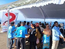 Relawan Gelar Sembako Murah & Sosialisasikan Prabowo-Gibran di Maluku