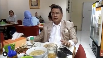 Soto Betawi Legendaris: Citarasa Artis dan Pejabat Abadi!