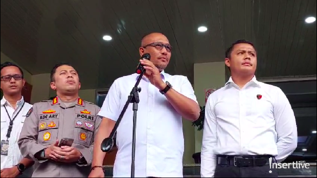 Kombes Pol Wira Satya Triputra (Direskrimum Polda Metro Jaya)