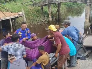 Bripka Apriando Evakuasi Warga Sakit Pakai Kapal Patroli Bripka Apriando Evakuasi Warga Sakit Pakai Kapal Patroli