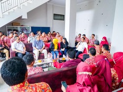 Bamsoet Sebut Pentingnya Kesejahteraan Perawat & Guru Honorer