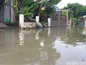 Perbaikan Tanggul Jebol Tuntas, Banjir di Lamongan Mulai Surut