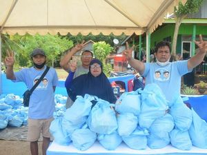 Barisan RFG Gencar Tebus Murah Sembako, Yakin Paslon 2 Menang Satu Putaran