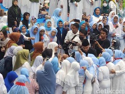 Gibran, AHY, hingga Khofifah Hadiri Peringatan Isra Miraj di Solo