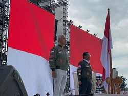 Ganjar-Mahfud Tiba di Hajatan Rakyat, Disambut Teriakan Presiden