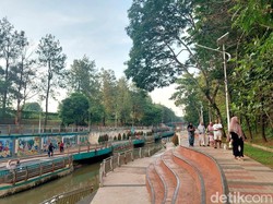 Long Weekend, Piknik Tipis-tipis di Cheonggyecheon ala Tangsel