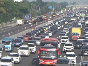 E-TLE Rekam 608 Kendaraan Langgar Ganjil Genap Mudik di Tol Cikampek E-TLE Rekam 608 Kendaraan Langgar Ganjil Genap Mudik di Tol Cikampek