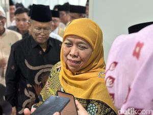 Khofifah Respons Dukungan PDIP di Pilgub Jatim