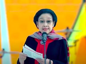 Megawati: Jangan Kesengsem Milih Orang Hanya Dikasih Bansos Megawati: Jangan Kesengsem Milih Orang Hanya Dikasih Bansos