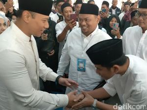 Momen Akrab Gibran-AHY, dari Salaman Bungkuk Sampai Berbincang