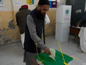 Petaka Ledakan Bom Jelang Pemilu Pakistan hingga Makan Korban Jiwa Petaka Ledakan Bom Jelang Pemilu Pakistan hingga Makan Korban Jiwa