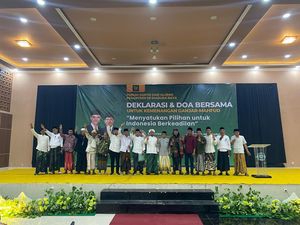 Forum Santri di Madura Gelar Deklarasi Dukungan Ganjar-Mahfud Forum Santri di Madura Gelar Deklarasi Dukungan Ganjar-Mahfud