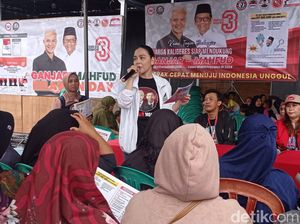 Pedagang Bakso hingga Guru Ngaji Blusukan Kampanyekan Ganjar-Mahfud di DKI