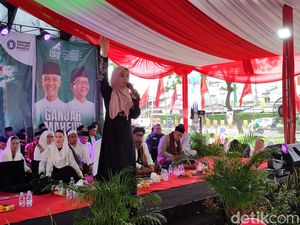 Atikoh Minta Pendukung Kampanyekan Ganjar-Mahfud ke Pemilih Pemula